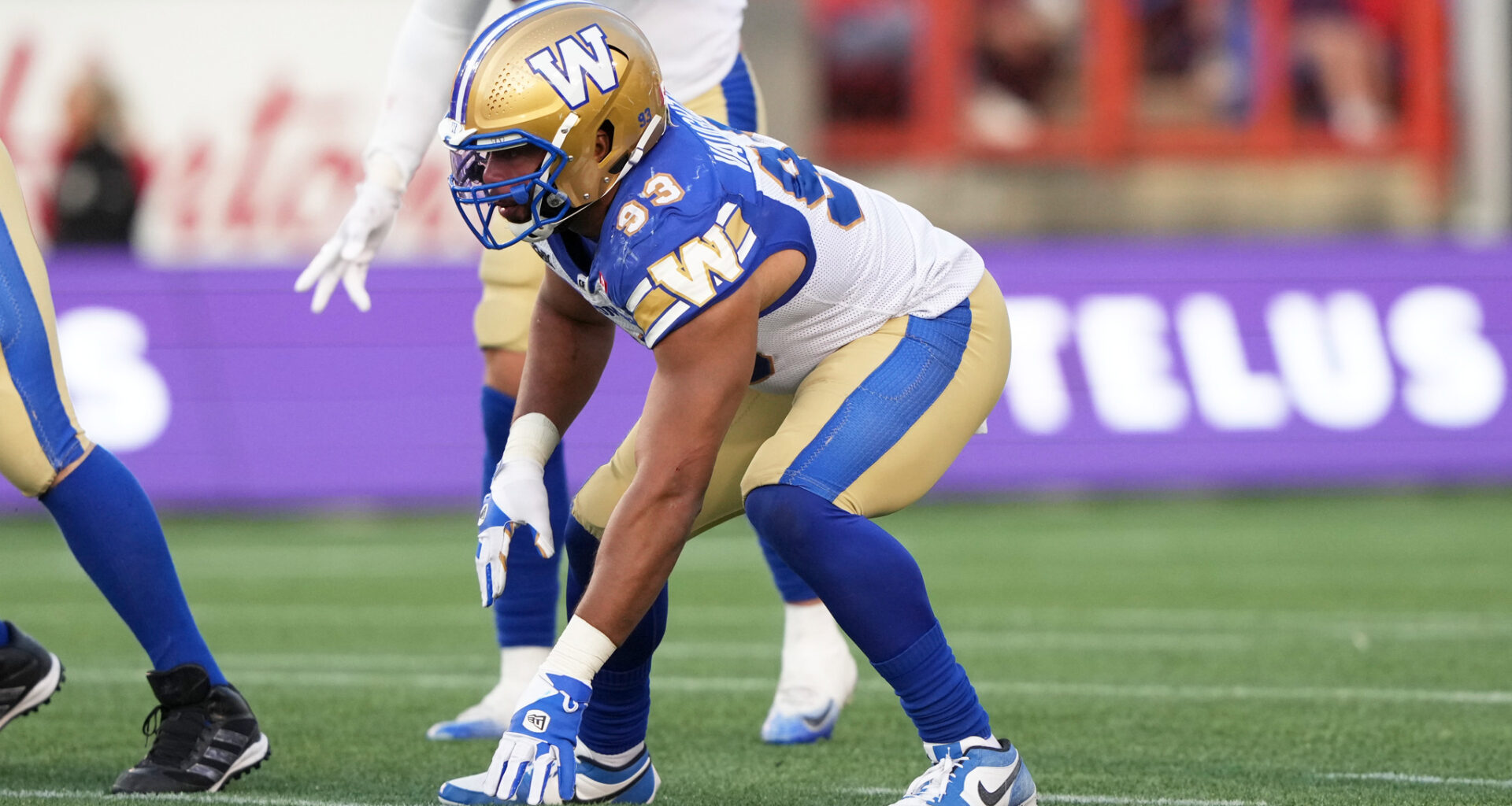 Riders sign defensive lineman James Vaughters, linebacker Tyron Vrede