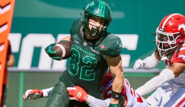 Elks sign receiver Joe Robustelli through 2026