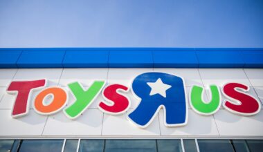 Landlord sues Toys “R” Us Canada over claim of unpaid rent at Toronto location
