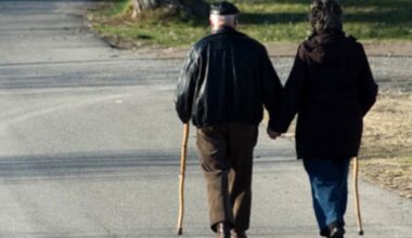 Why Alzheimer’s makes aging at home more difficult: expert