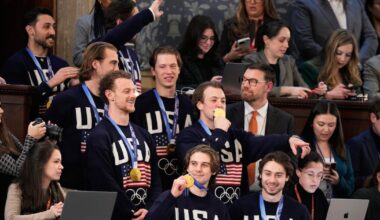 U.S. men’s hockey team visits Trump at the White House on its way to his State of the Union - CTV News