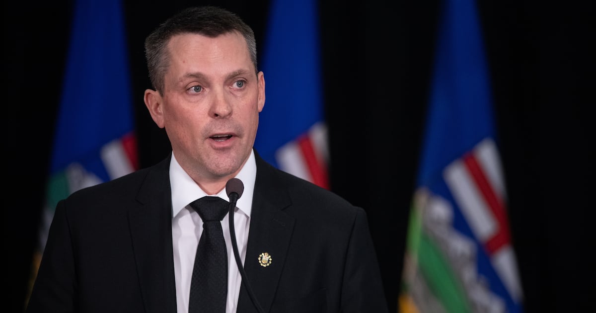 Economists unsurprised by big Alberta deficit given low prices for oil - CTV News