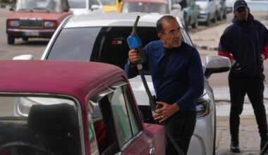 Ottawa faces calls to send essential fuel to island