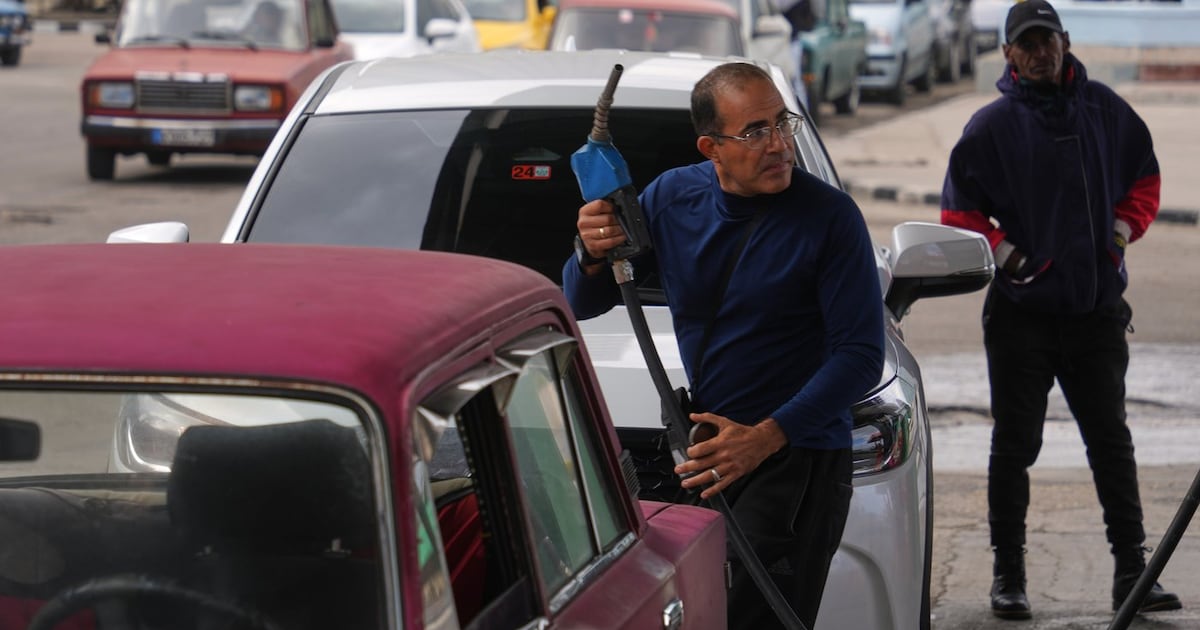 Ottawa faces calls to send essential fuel to island