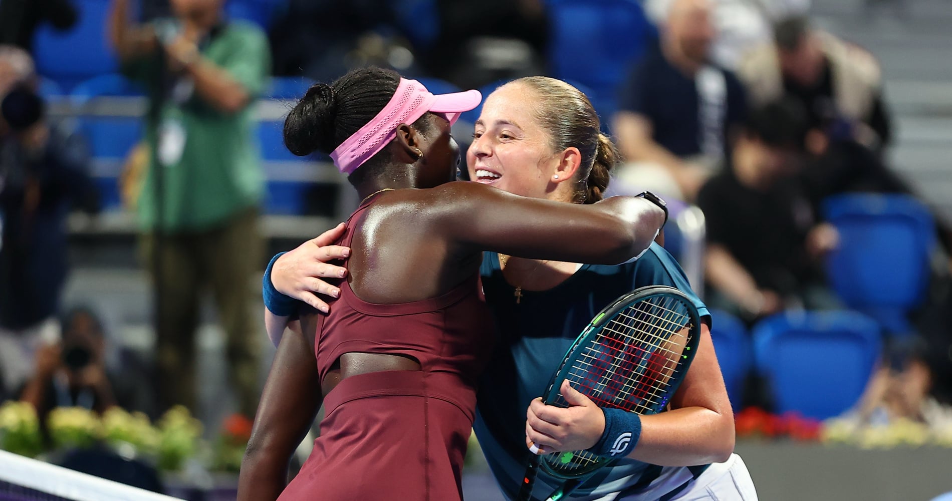 Tennis, WTA – Qatar Total Energies Open 2026: Mboko beats Ostapenko