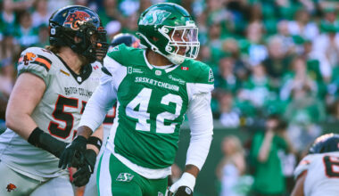 Riders extend defensive lineman Mike Rose