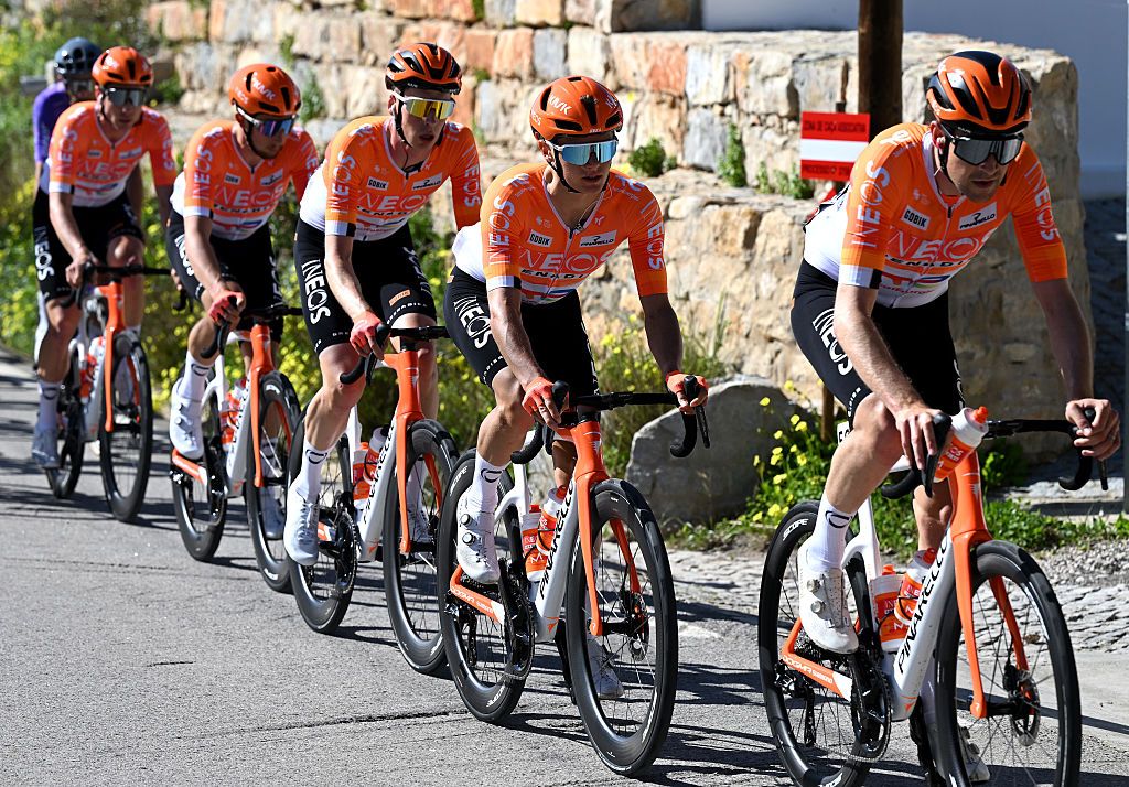 FOIA, PORTUGAL - FEBRUARY 19: Oscar Onley of Great Britain and Team INEOS Grenadiers competes during the 52nd Volta ao Algarve em Bicicleta 2026, Stage 2 a 183.5km stage from Portimao to Foia (Monchique) 882m on February 19, 2026 in Foia, Portugal. (Photo by Dario Belingheri/Getty Images)