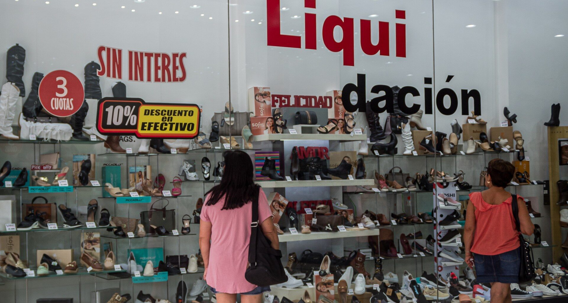 In Argentina, locals are taking loans to buy food | Debt