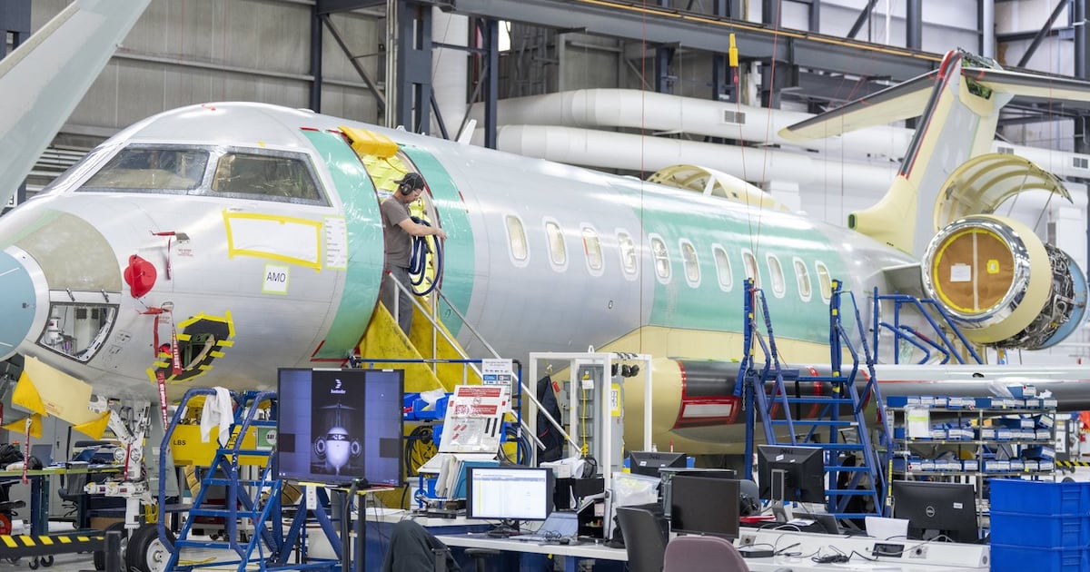 Private company Vista orders 40 Bombardier Challenger 3500 jets