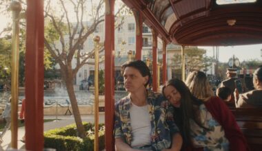 In Middle Life, a Canadian rock-star couple trade the concert hall for a big-screen romcom