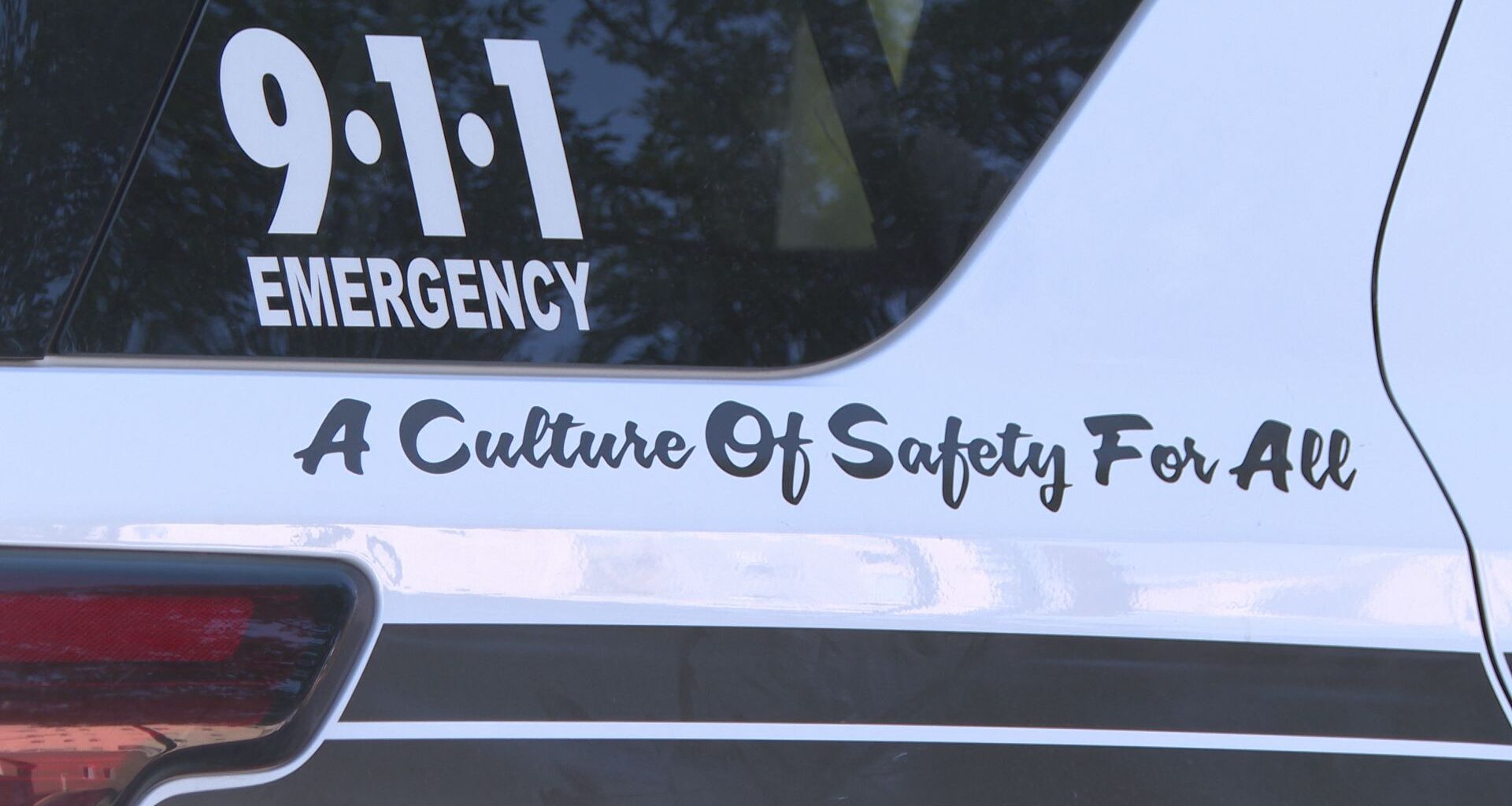 Person rescued from dangling truck on Perimeter Highway overpass following morning collision