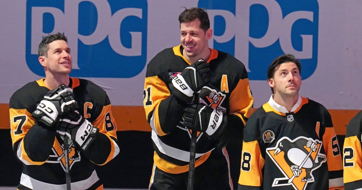 A nod to the past brought Sidney Crosby to tears; the Penguins captain is smiling about the present