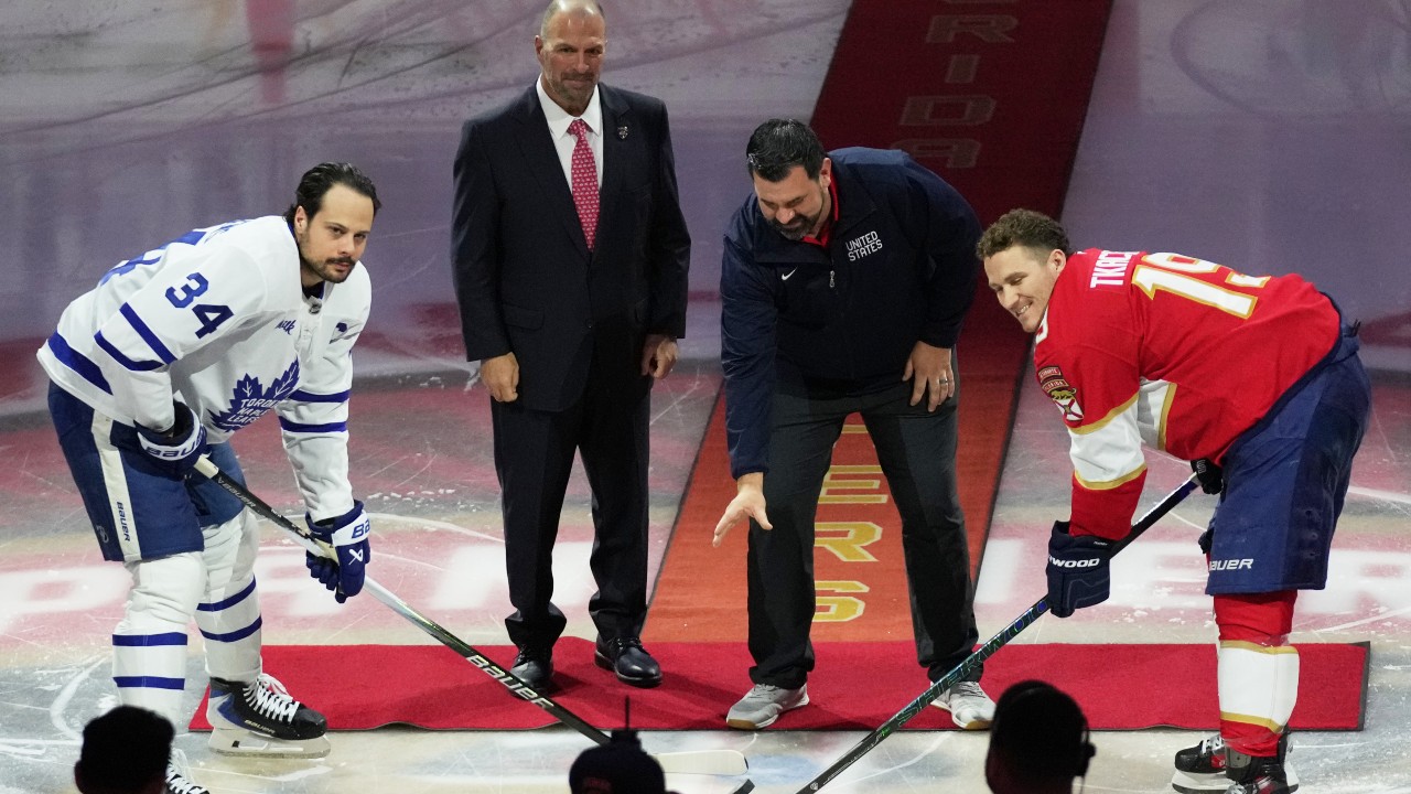 Matthew Tkachuk, Auston Matthews celebrate gold medal with ceremonial puck drop