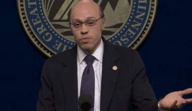 Showing ICE Agents How to Avoid Getting Caught