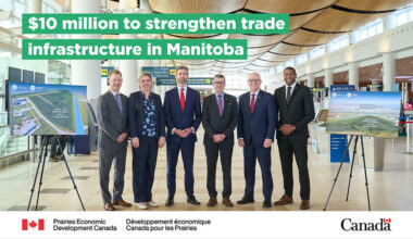 Federal and provincial governments announce funding for airside development at Winnipeg Richardson International Airport to strengthen trade infrastructure Français