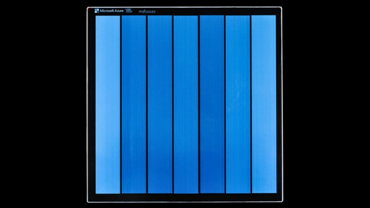 This Tiny Glass Square Could Store 2 Million Books of Data For 10,000 Years : ScienceAlert