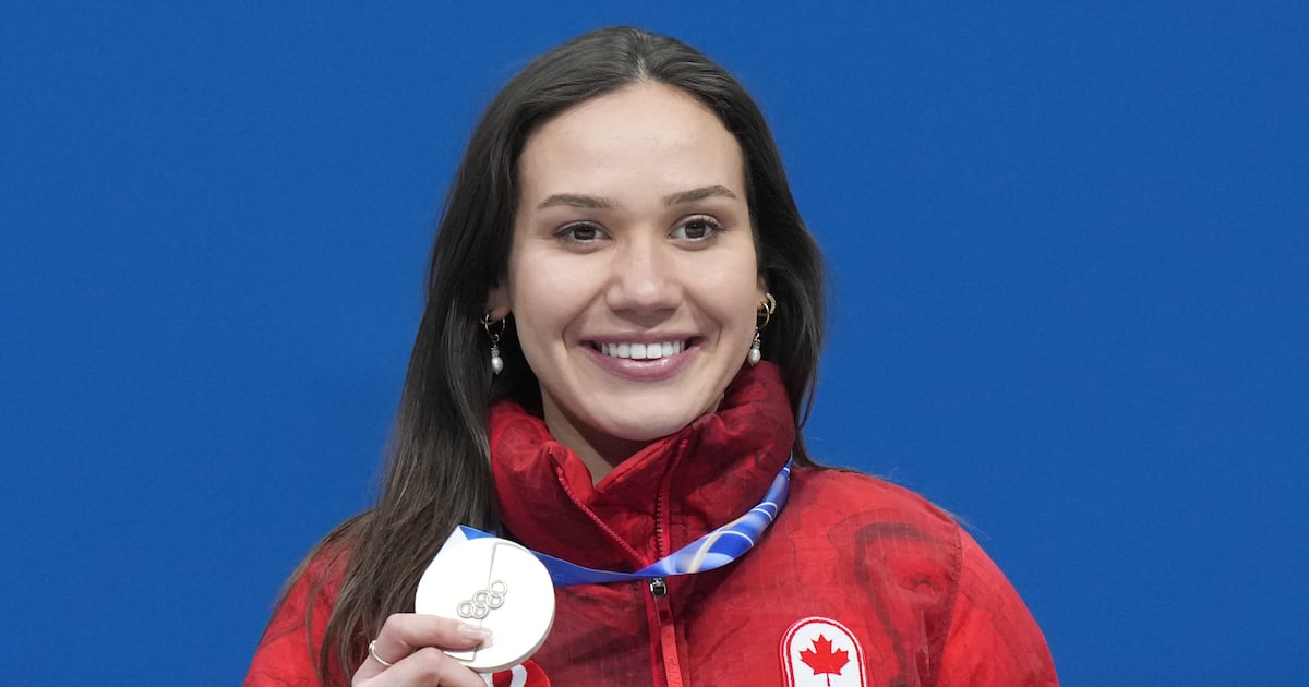 Sarault earns short-track silver in 1,000m; Canada women eye hockey gold-medal final - CTV News