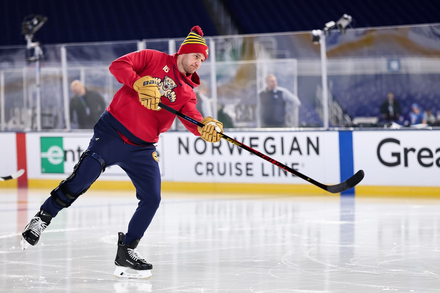 Panthers captain Aleksander Barkov injured his knee in training camp but recently began skating.