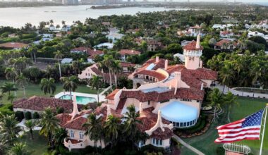 Armed man shot and killed at Trump’s Mar-a-Lago