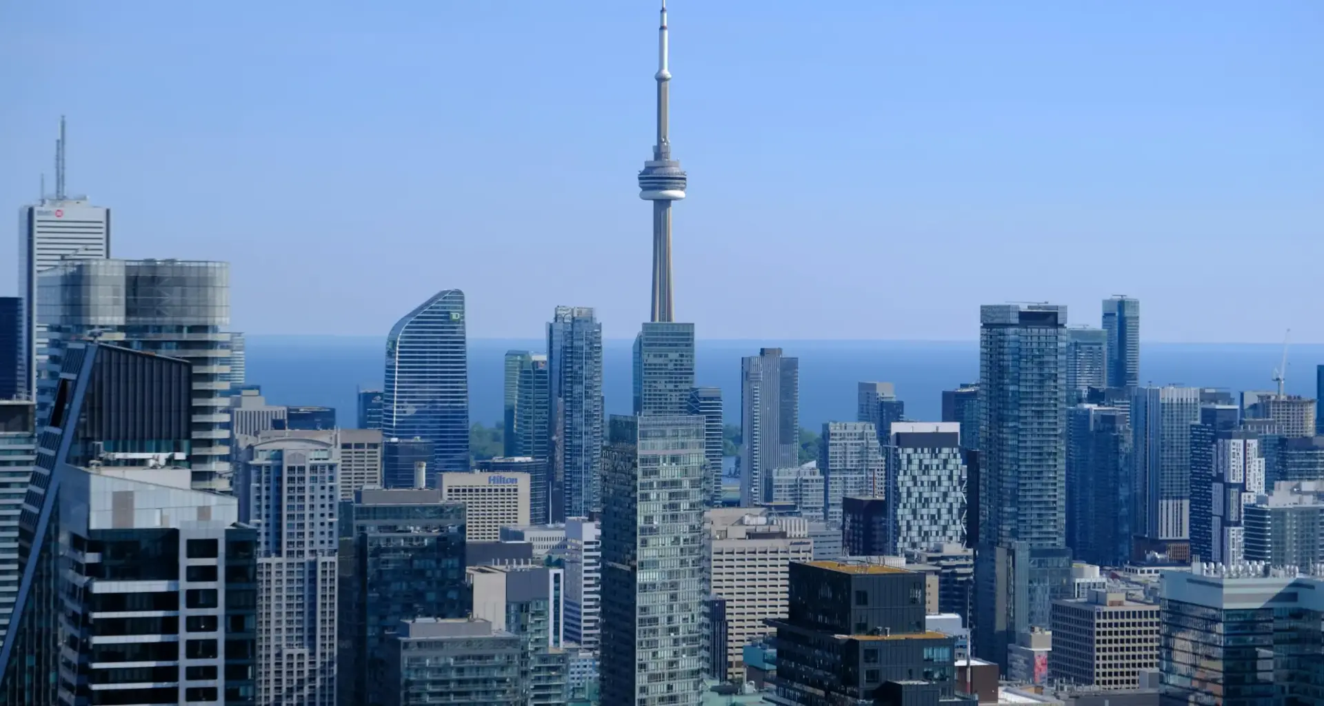 Is now a good time to move? Rent prices hit a 4-year low in Toronto, and here’s what that means for tenants