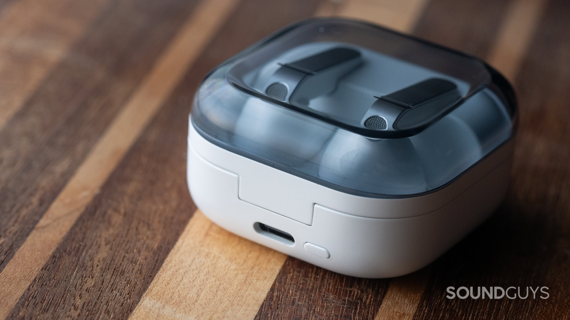 The Samsung Galaxy Buds 4 Pro's charging case has a USB-C port and wireless charging.