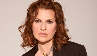 'The White Lotus' Casts Sandra Bernhard in Season 4