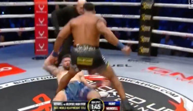 Lorenzo Hunt brutally KOs David Mundell at Knucklemania 6