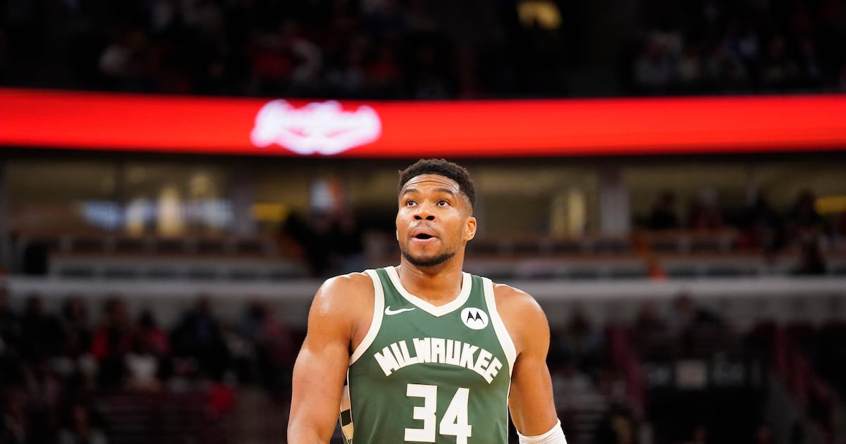Milwaukee Bucks countering trade offers for Giannis Antetokounmpo