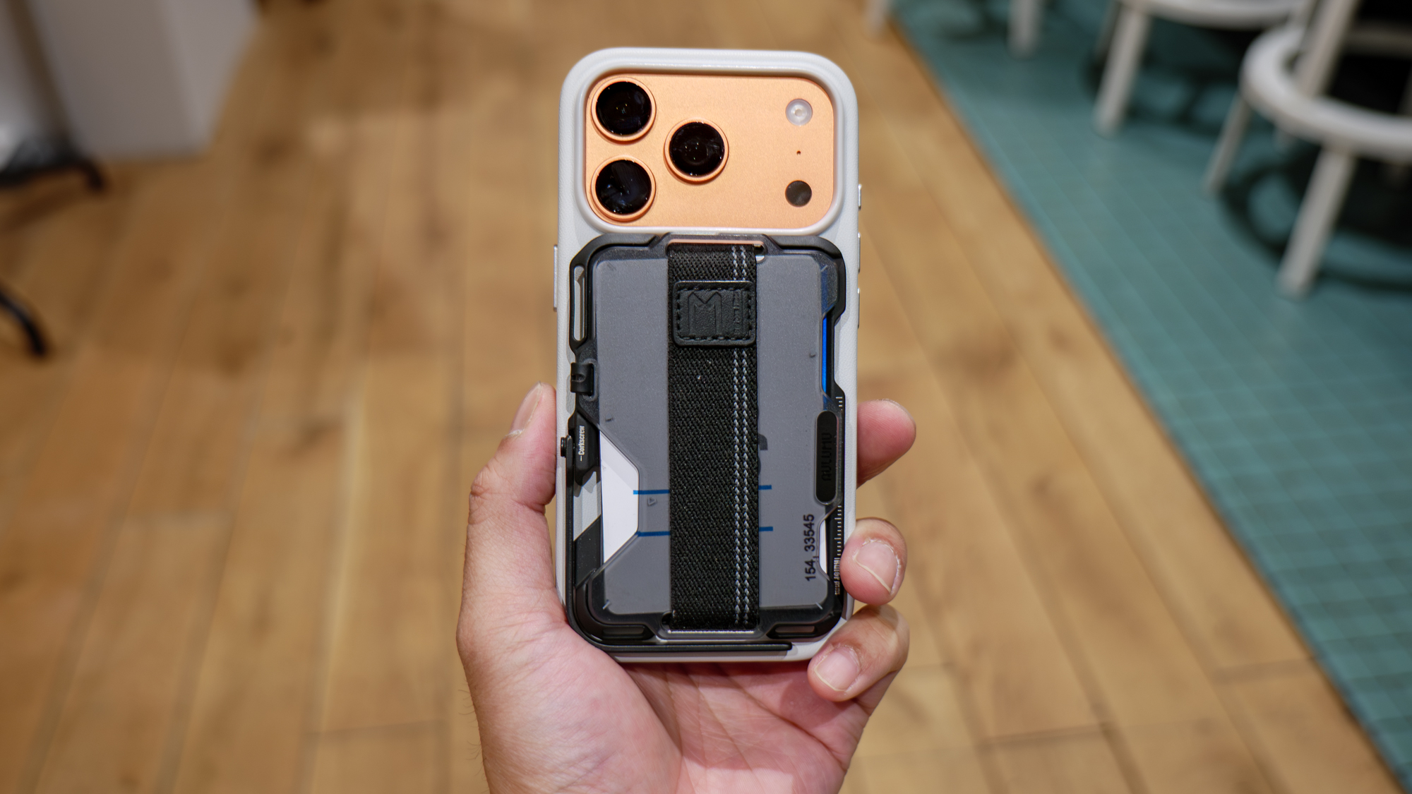 Aulumu G03 Multi-Tool MagSafe Wallet.