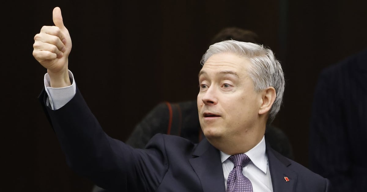 Liberals survive vote on omnibus budget bill