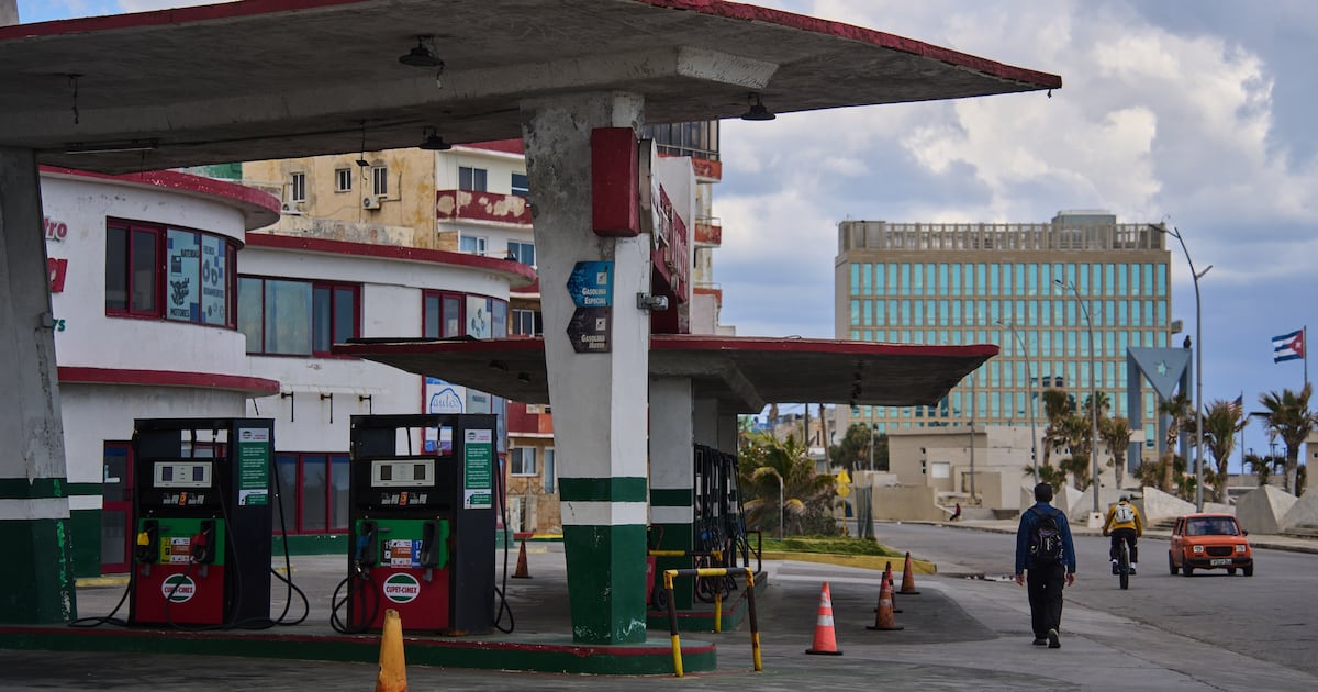 ‘I’m very anxious’: Canadians in Cuba worry about getting to airports amid fuel shortages - CTV News
