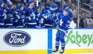 Maple Leafs listed with 12 players to trade before NHL deadline image