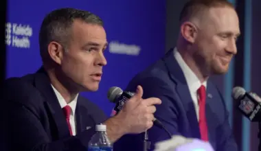 NFL insider names Bills, Lions, Ravens possible trade suitors for coveted $106M star image