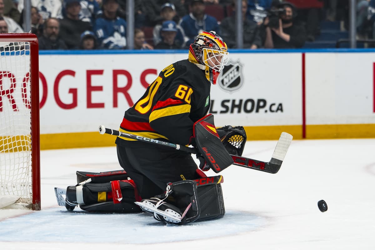 Nikita Tolopilo makes 39 saves in 3-2 shootout loss to the Leafs