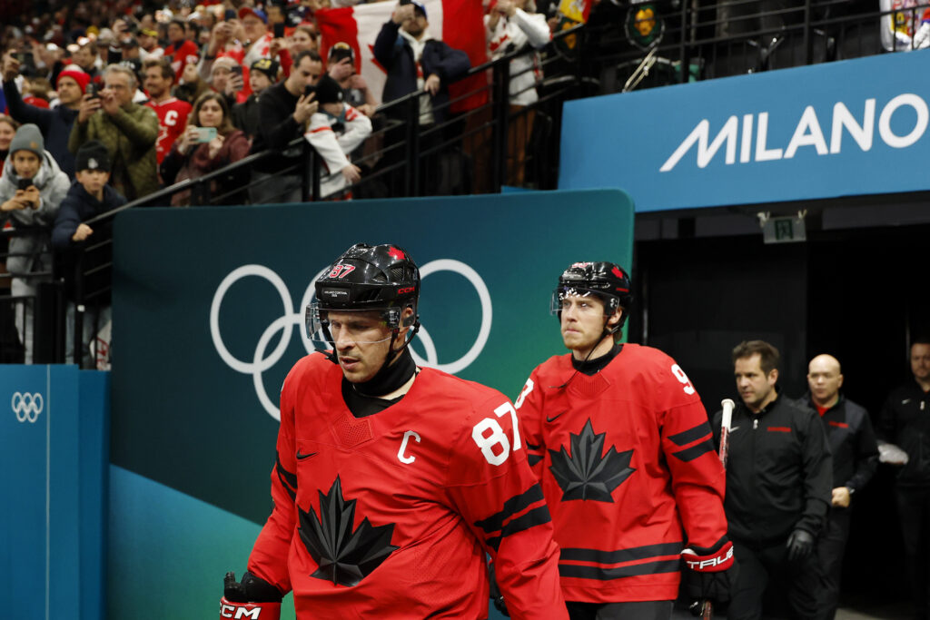 Sidney Crosby Leaves Olympic Game With Injury – Pro Hockey Rumors