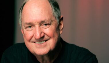 Neil Sedaka, singer-songwriter behind hits in 1960s and 1970s, dies at 86