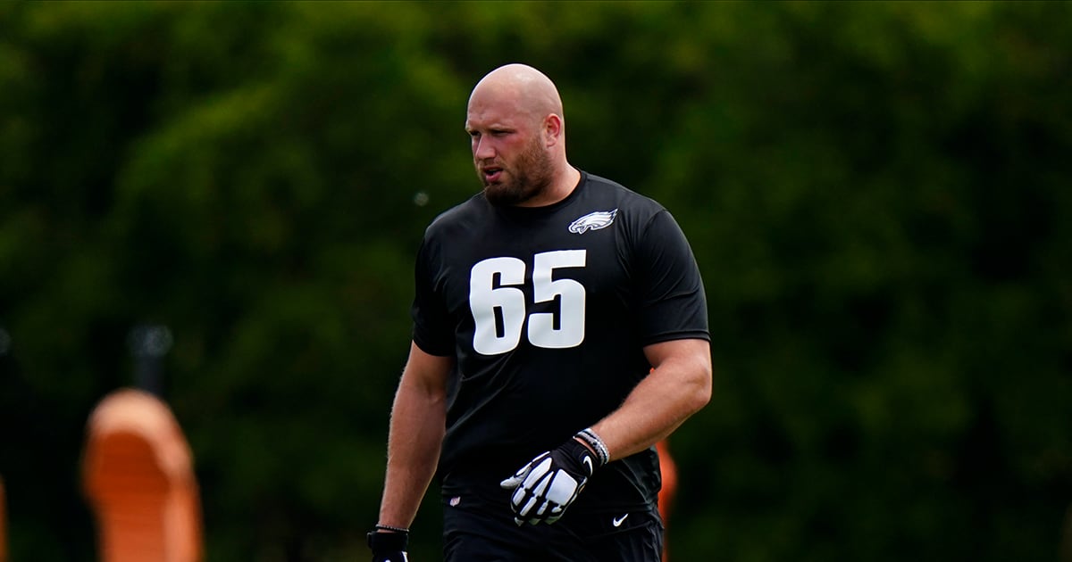 Two-time All-Pro right tackle Lane Johnson to return for 14th NFL season