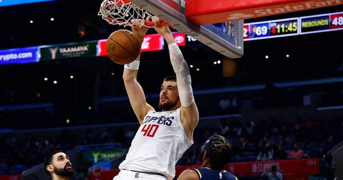 Clippers trading center Ivica Zubac to Pacers