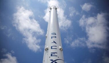 U.S. Senators ask Pentagon to probe SpaceX for potential Chinese ownership