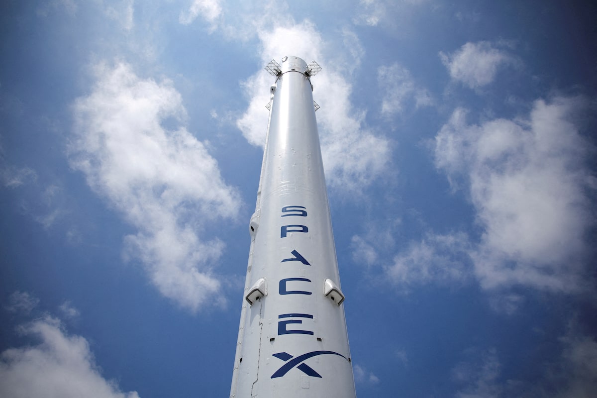 U.S. Senators ask Pentagon to probe SpaceX for potential Chinese ownership