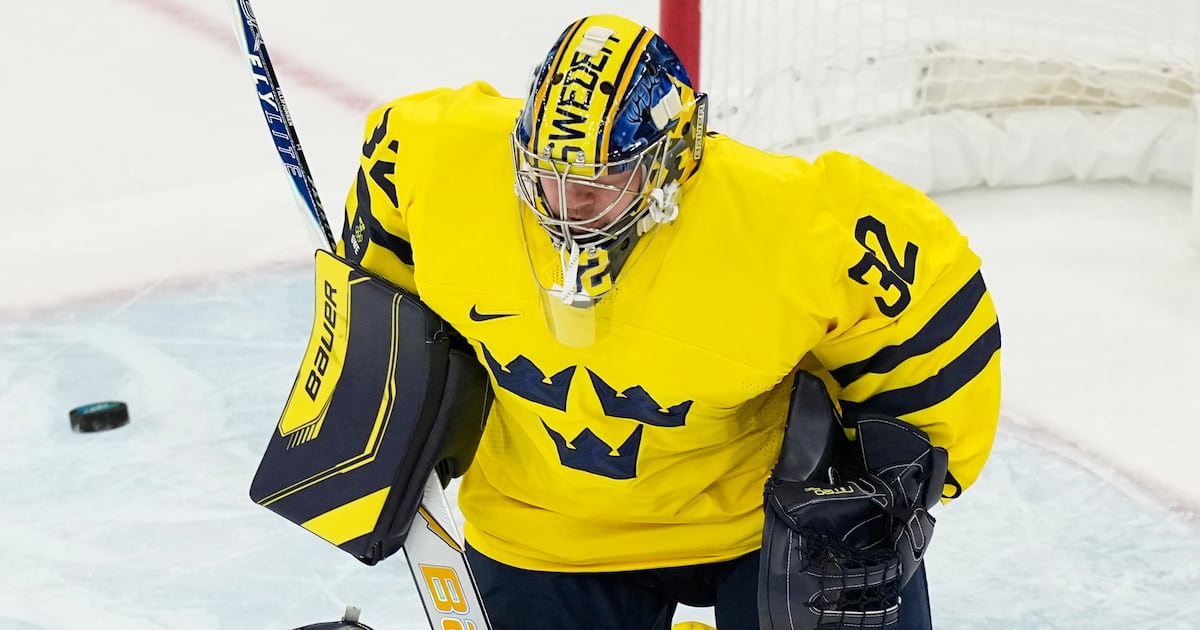 Sweden’s Gustavsson struggles early again in loss to Finland