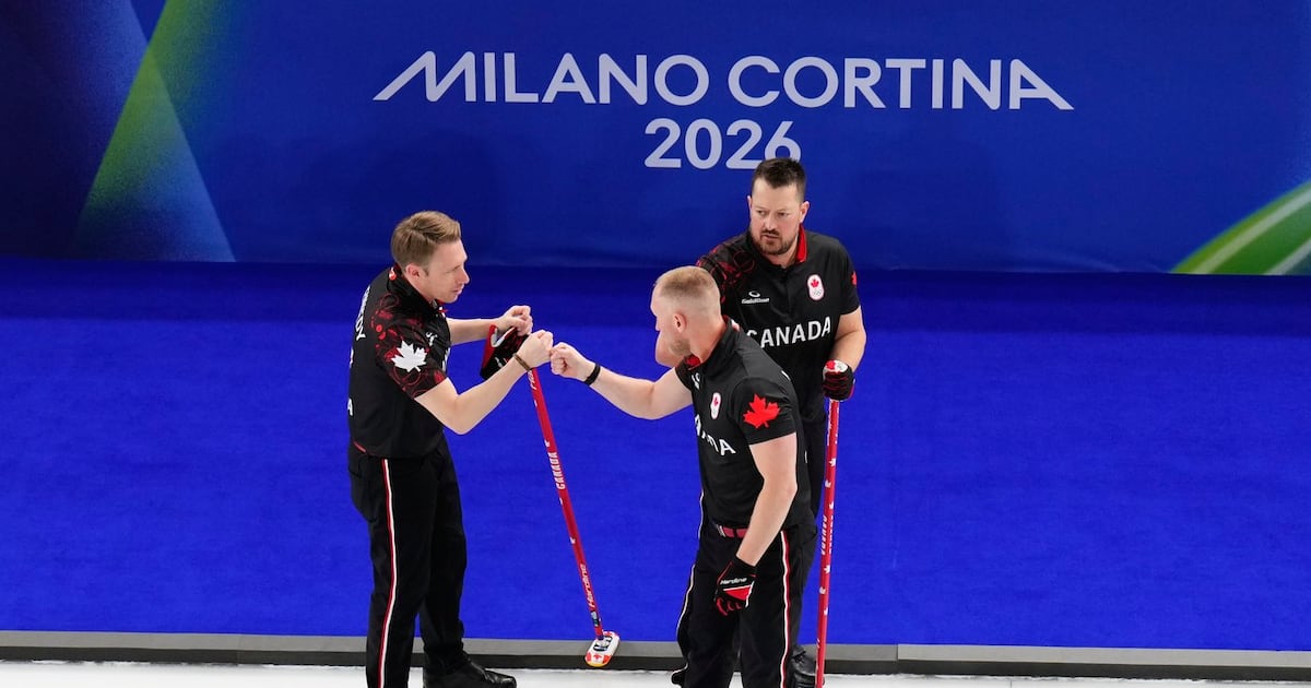 Canada's Jacobs tops American Casper to improve to 2-0 in round-robin play at Games