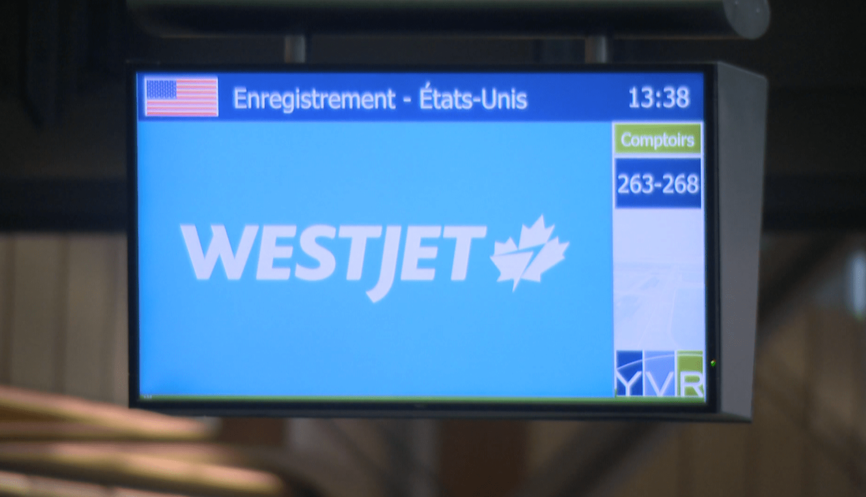 Click to play video: 'British Columbians say WestJet has ‘ghosted’ them after being stranded in Mexico'