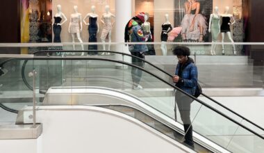 U.S. consumer sentiment rises to six-month high