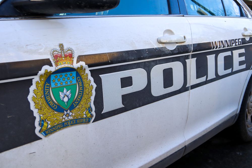 Winnipeg Police investigate attempted child luring on Kinver Avenue