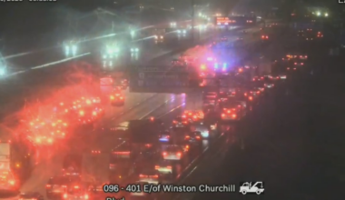 Hwy. 401 crash in Mississauga: Eastbound express lanes closed
