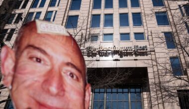 Washington Post publisher stepping down after layoffs - CTV News