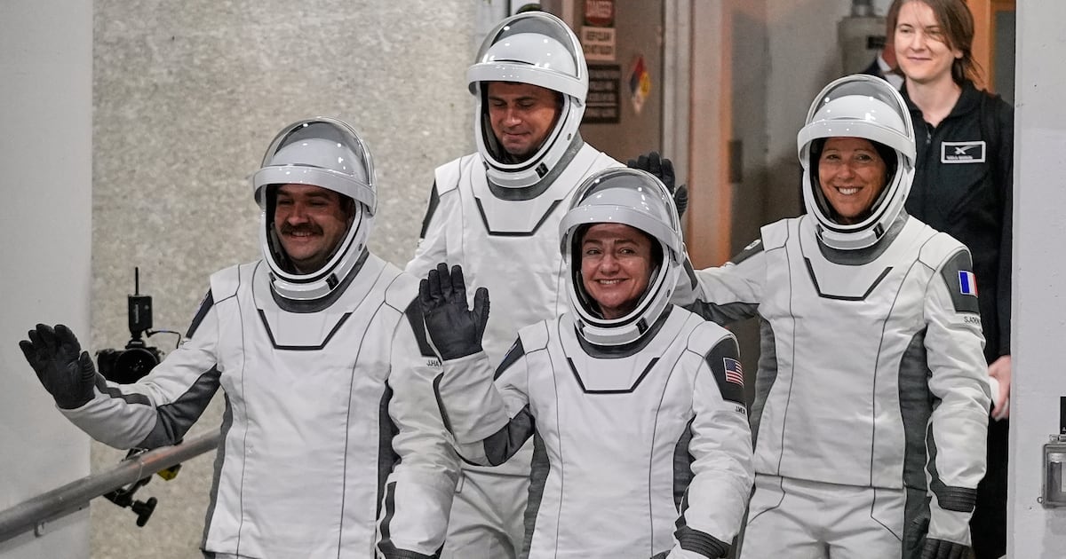 New astronauts launch to the International Space Station after medical evacuation - CTV News