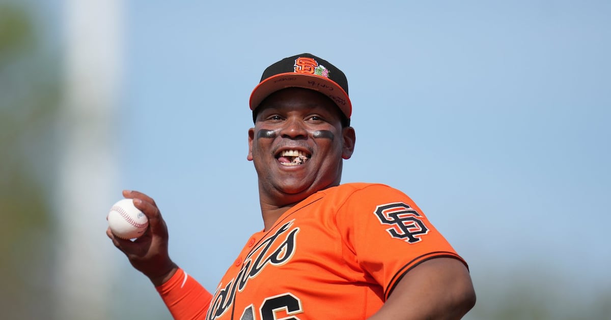 San Francisco Giants scratch Rafael Devers with tight hamstring against Dodgers