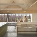 École de l’Étincelle – Lab École Saguenay / Agence Spatiale - Interior Photography, Kitchen, Wood